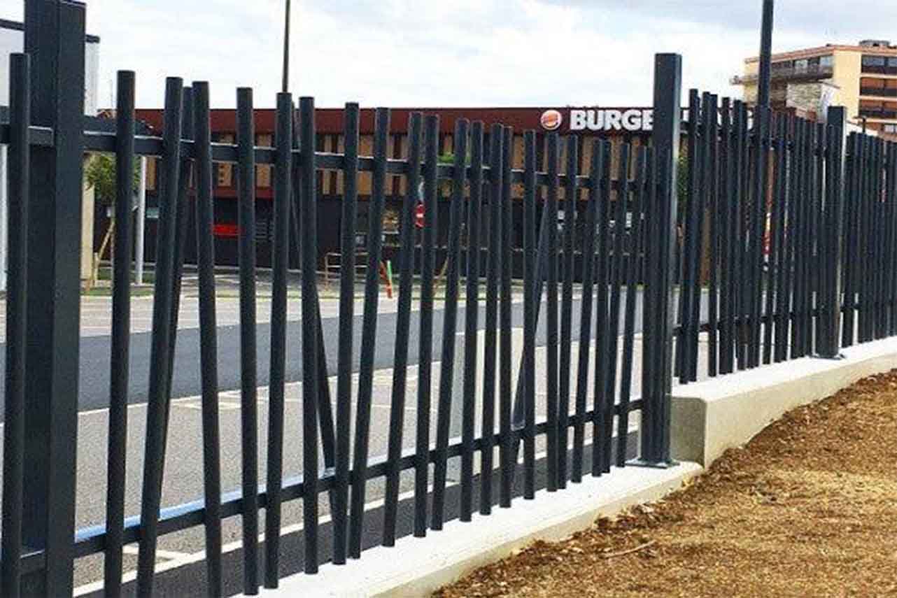 poteau-carre-barreaudage-a-sceller-pv1