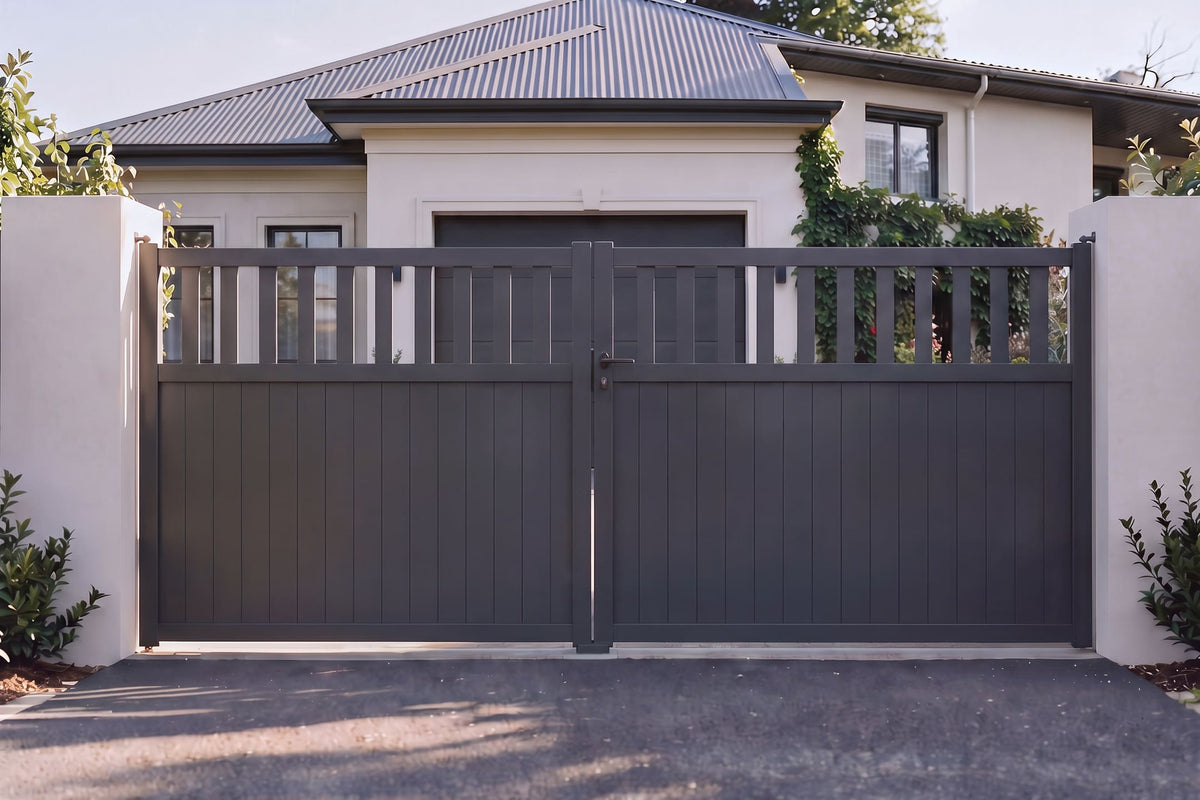 Portail battant semi-plein gris anthracite