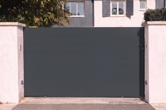 Portail coulissant sans traverse standard gris anthracite